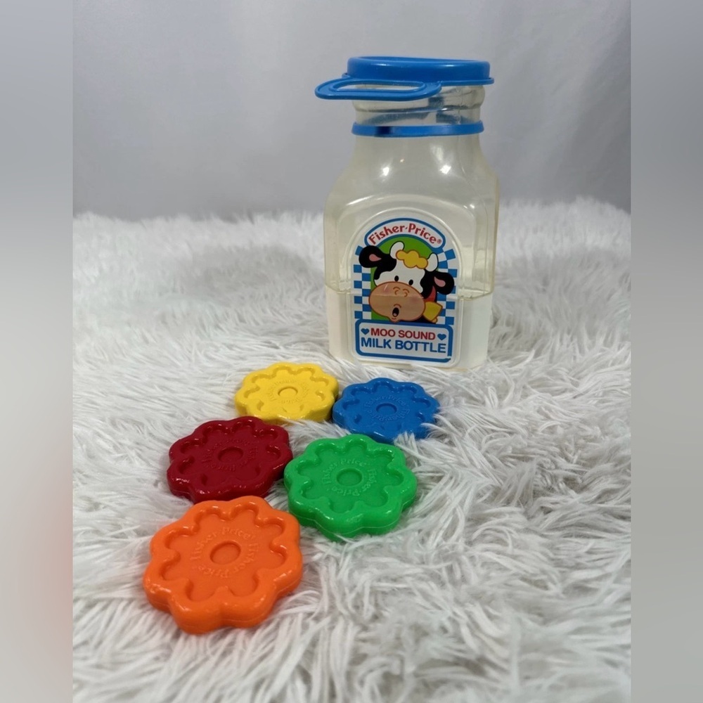 Vintage 1990 Fisher Price Moo Sound Milk Bottle W/ 5 Colourful Cookies
